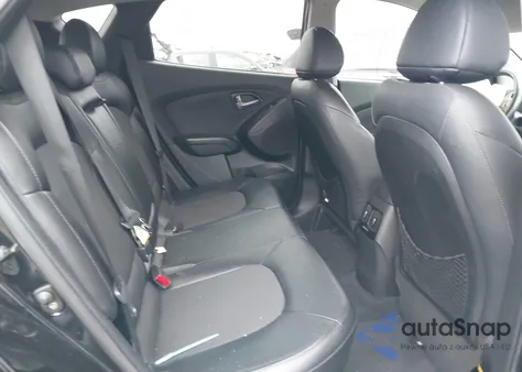 2015 Hyundai Tucson Se z USA, uszkodzony, nr VIN KM8JU3AG4FU112903